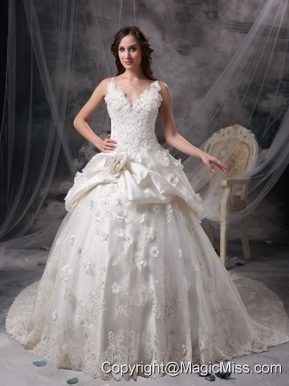 Ivory Princess V-neck Floor-length Taffeta Lace and Hand Made Flowers Wedding Dress