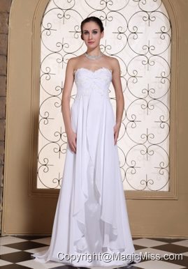 Laced Decorate Bust White Chiffon Wedding Dress For 2013 Brush Train and Lace-up