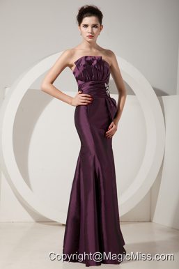 Unique Dark Purple Trumpet Prom Dress Strapless Satin Beading Floor-length