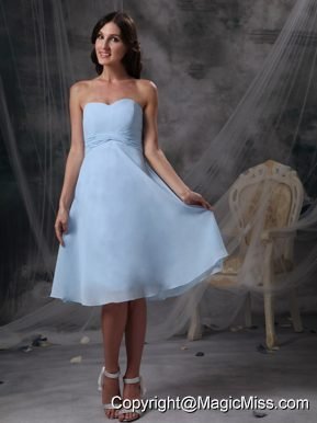 Baby Blue Empire Sweetheart Knee-length Chiffon Ruch Bridesmaid Dress