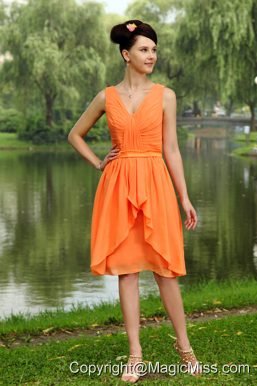 Orange Empire V-neck Knee-length Chiffon Ruch Prom / Homecoming Dress