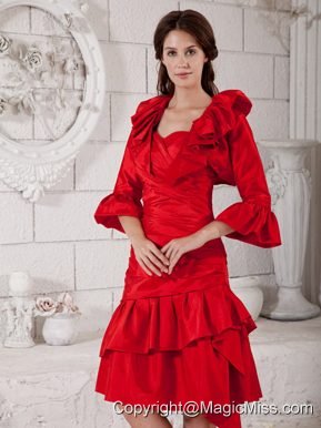 Red Column Sweetheart Knee-length Taffeta Ruch Mother of the Bride Dress