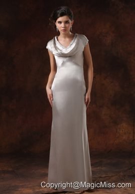 Satin Sliver V-neck Mother Of The Bride Dress With Short Sleeves