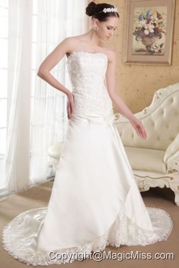 White A-Line / Princess Strapless Brush Train Taffeta Appliques Wedding Dress