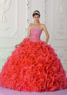 2014 Spring Ball Gown Strapless Red Quinceanera Dress with Beading and Ruffles