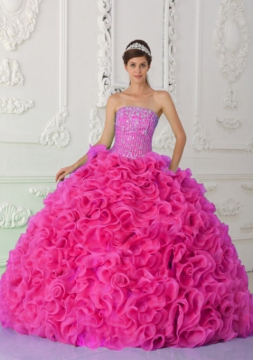 Ball Gown Strapless Organza Hot Pink Vestidos de Quinceanera Dress with Beading and Ruffles