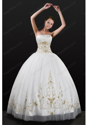 White Strapless 2015 Quinceanera Dress with Beading and Embroidery