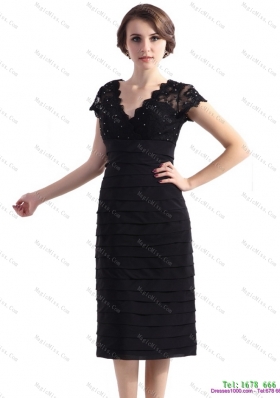 2015 Cap Sleeves Black Short Prom Dress with Beading and Ruching