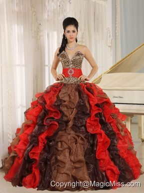 Wholesale Multi-color 2013 Quinceanera Dress V-neck Ruffles With Leopard and Beading In Resistencia