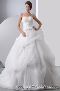 Popular A-line Strapless Chapel Train Taffeta and Organza Appliques With Beading Wedding Dress