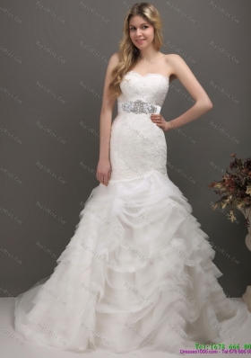2015 Fashionable Sweetheart Wedding Dress with Lace and Appliques