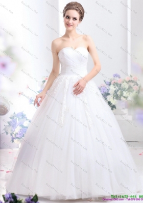 2015 Romantic Sweetheart Wedding Dress with Lace