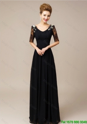Gorgeous Lovely Half Sleeves Laced Black Prom Dresses with V Neck