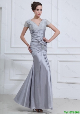 Wonderful New Arrivals Hot Sale  Mermaid V Neck Prom Dresses with Beading in Silver