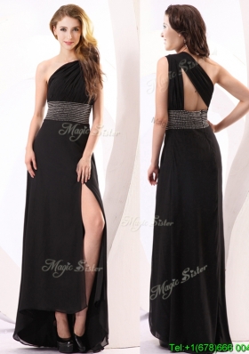 Luxurious One Shoulder Black High Slit Evening Dress with Beading