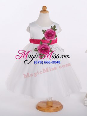 Captivating White Tulle Zipper Flower Girl Dress Sleeveless Knee Length Bowknot and Hand Made Flower
