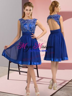 Cheap Sleeveless Chiffon Knee Length Backless Dress for Prom in Royal Blue with Appliques