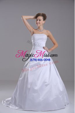 White Ball Gowns Beading Wedding Dresses Lace Up Taffeta Sleeveless