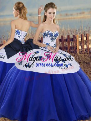 Elegant Royal Blue Sweetheart Neckline Embroidery and Bowknot Sweet 16 Dresses Sleeveless Lace Up