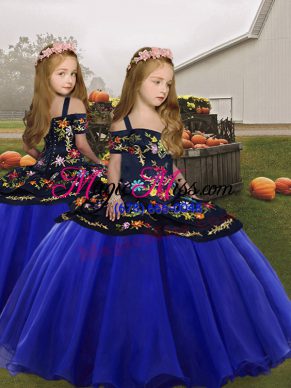 Organza Spaghetti Straps Sleeveless Lace Up Embroidery and Ruffles Girls Pageant Dresses in Royal Blue