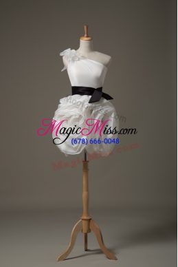 White Sleeveless Belt and Hand Made Flower Mini Length Wedding Gown