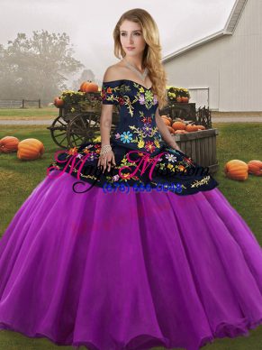 Tulle Off The Shoulder Sleeveless Lace Up Embroidery Sweet 16 Quinceanera Dress in Black And Purple