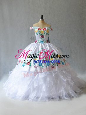 Off The Shoulder Sleeveless Organza Ball Gown Prom Dress Embroidery Lace Up
