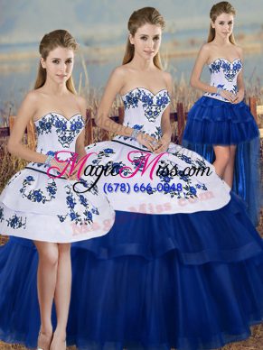 Sweetheart Sleeveless Quinceanera Gowns Floor Length Embroidery and Bowknot Royal Blue Tulle