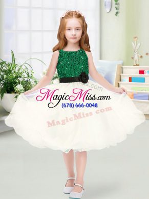 Amazing Sleeveless Organza Knee Length Zipper Flower Girl Dress in Champagne with Sequins and Hand Made Flower