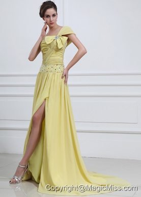 Yellow Green Prom / Evening Dress With One Shoulder Beaded High Slit Chiffon Brush Train