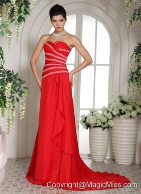 Wholesale Red Sweetheart Luxurious 2013 Prom Dress With Brush Train