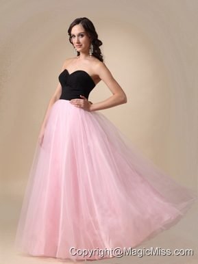 Black and Pink A-line Sweetheart Floor-length Taffeta and Tulle Ruch Prom / Pegant Dress