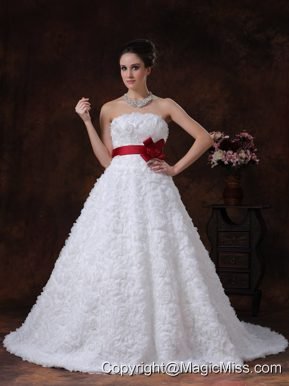 Rolling Flower Sweetheart Sashes/Ribbons Brush Exquisite A-Line Wedding Dress