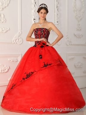 Red Ball Gown Strapless Floor-length Satin and Organza Quinceanera Dress