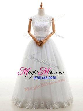 New Arrival Tulle Scoop Sleeveless Lace Up Lace Wedding Gown in White