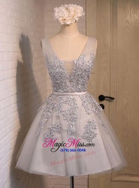 Low Price V-neck Sleeveless Junior Homecoming Dress Mini Length Beading and Appliques Grey Organza
