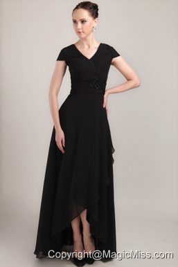 Black Column / Sheath V-neck Short Sleeves Floor-length Chiffon Beading and Ruch Mother of the Bride Dress