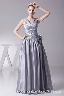 Silver V-neck and Hand Made Flower For Prom dress With Appliques Ruch