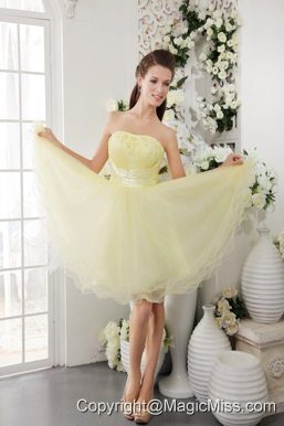 Light Yellow A-Line / Princess Strapless Mini-length Organza Beading Prom / Cocktail Dress
