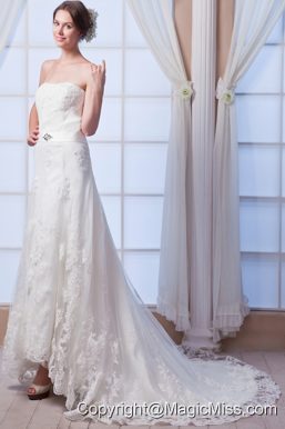 Elegant A-line Strapless Court Train Lace Beading Wedding Dress
