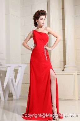 Red One Shoulder Prom / Evening Dress With Brush Train Appliques and High Slit