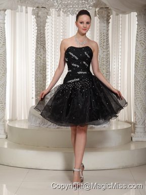 Hand Made Beading A-line Organza Prom Dress With Mini-length
