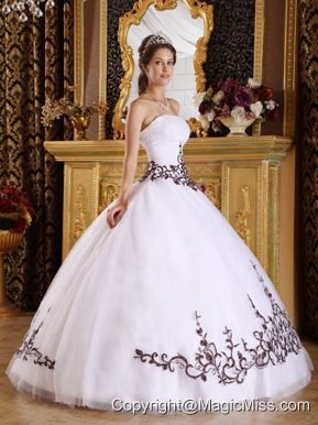 White Ball Gown Strapless Floor-length Tulle Embroidery Quinceanera Dress