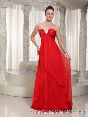 Red V-neck Chiffon Homecoming Dress With