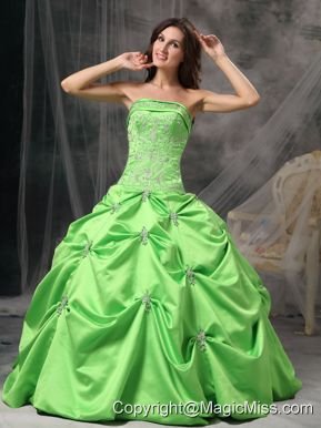 Spring Green Ball Gown Strapless Floor-length Taffeta Beading Quinceanera Dress