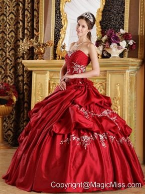 Wine Red Ball Gown Strapless Floor-length Taffeta Appliques Quinceanera Dress