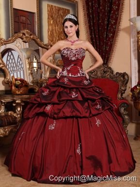 Wine Red Ball Gown Sweetheart Floor-length Taffeta Appliques Quinceanera Dress