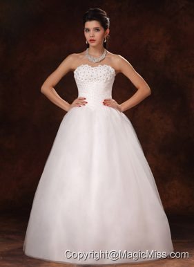 Beaded A-Line Sweetheart Designer Organza New Style 2013 Wedding Dress For Customize