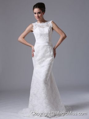 Stylish Lace Brush/Sweep Scoop Mermaid Wedding Dress Button