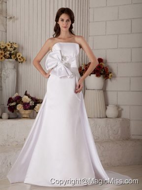 Sweet A-line / Princess Strapless Court Train Satin Beading and Bow Wedding Dress